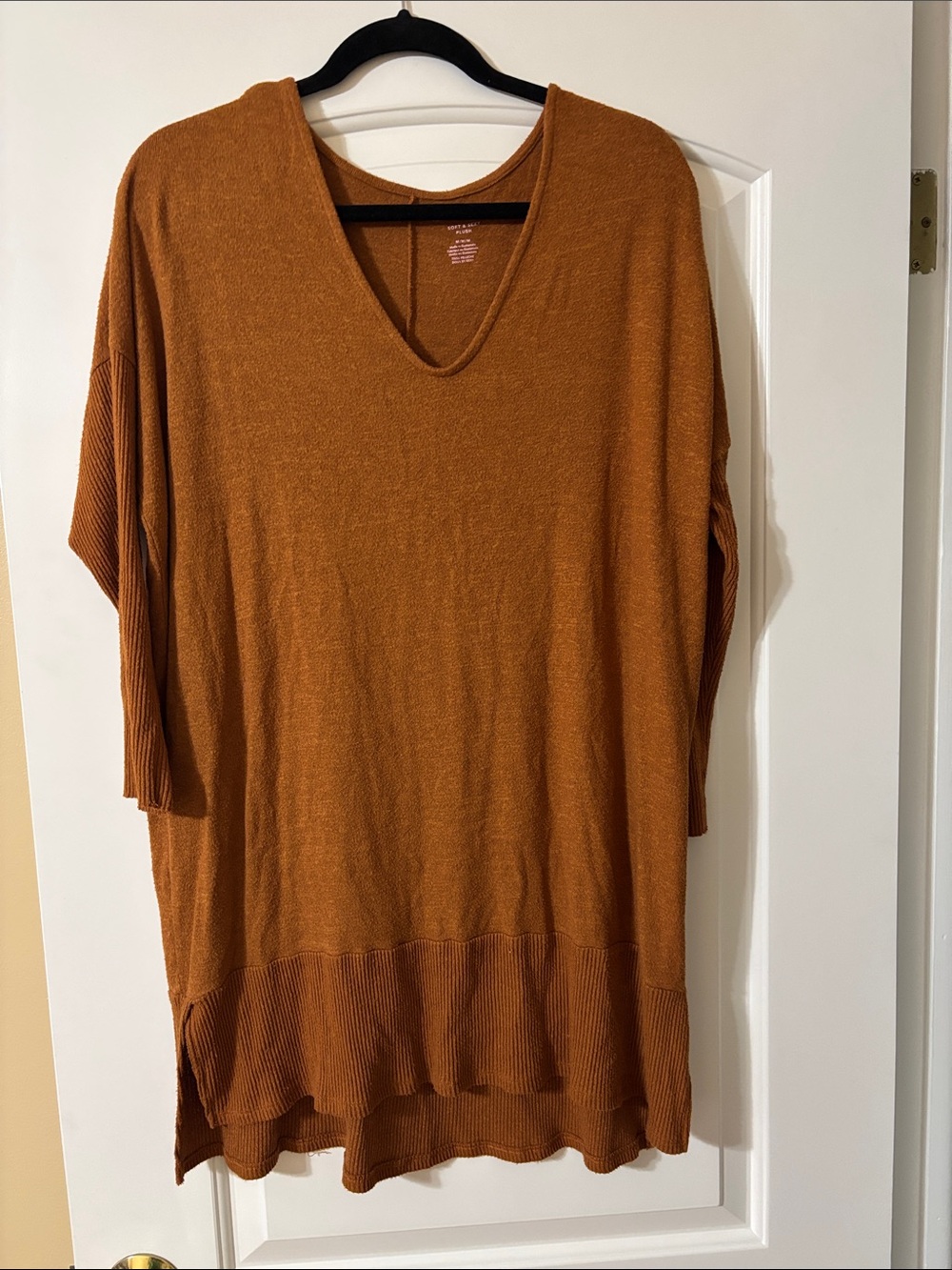 American Eagle Outfitters Rust V-Neck Knit Tunic